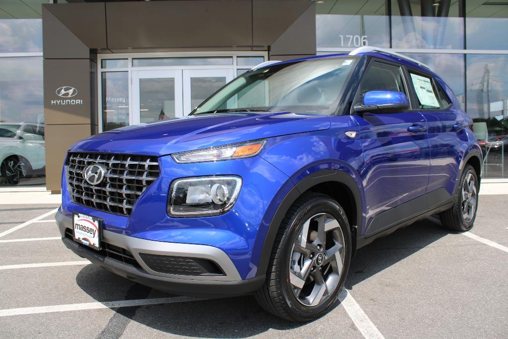 new 2025 Hyundai Venue car, priced at $23,004