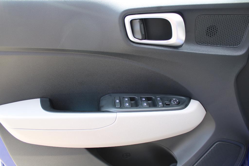 new 2025 Hyundai Venue car, priced at $23,004