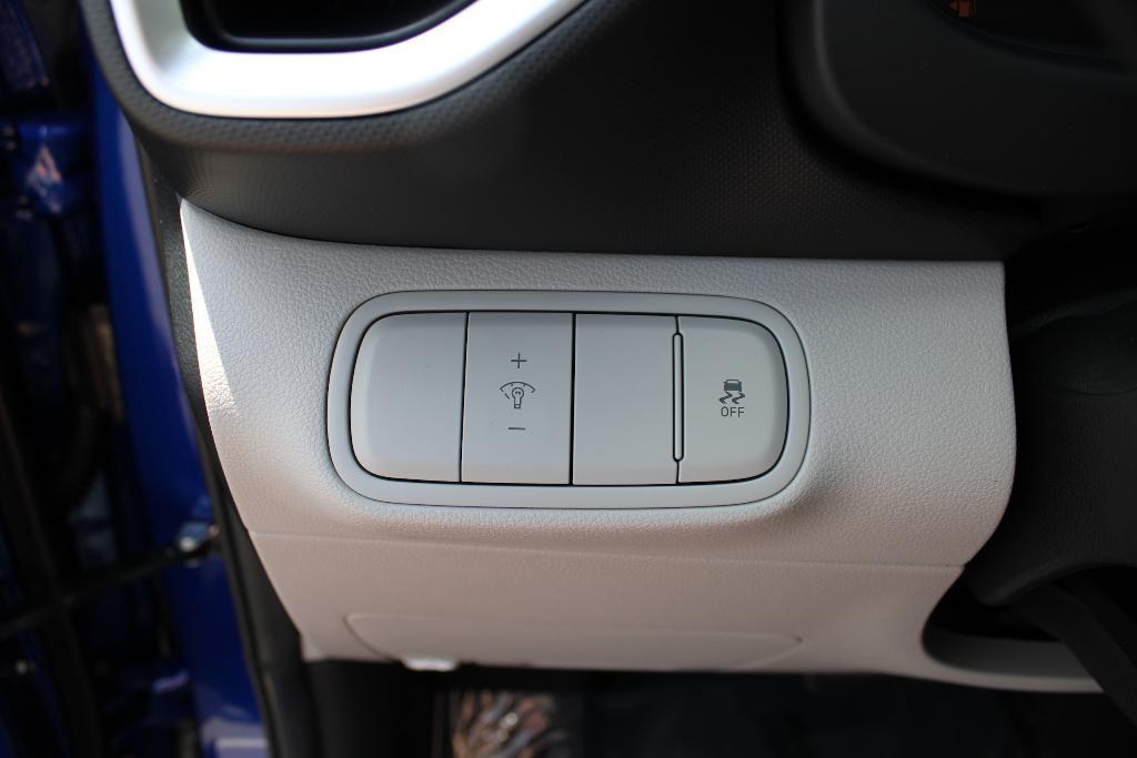 new 2025 Hyundai Venue car, priced at $23,004