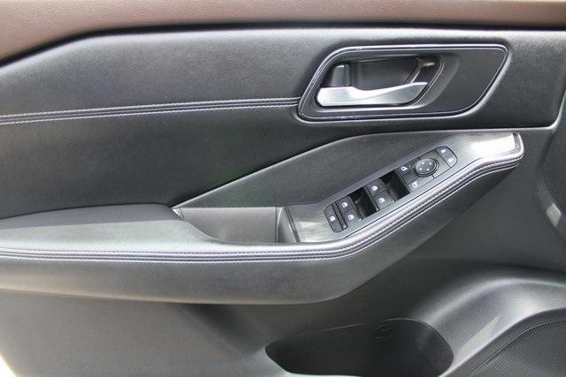 used 2022 Nissan Rogue car, priced at $22,654