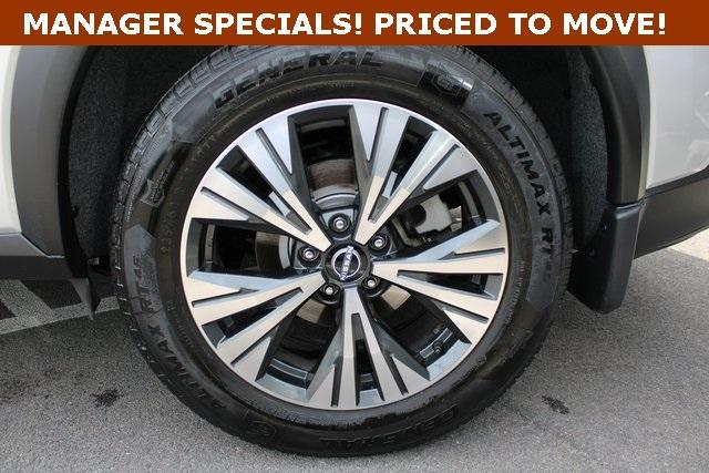 used 2022 Nissan Rogue car, priced at $19,253