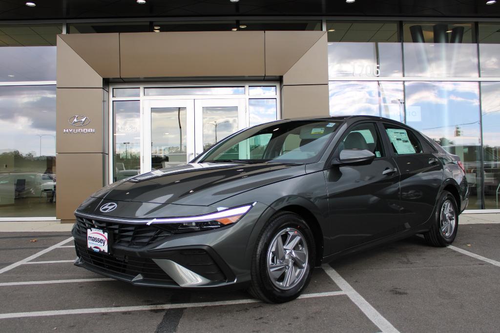 new 2025 Hyundai Elantra car, priced at $23,247