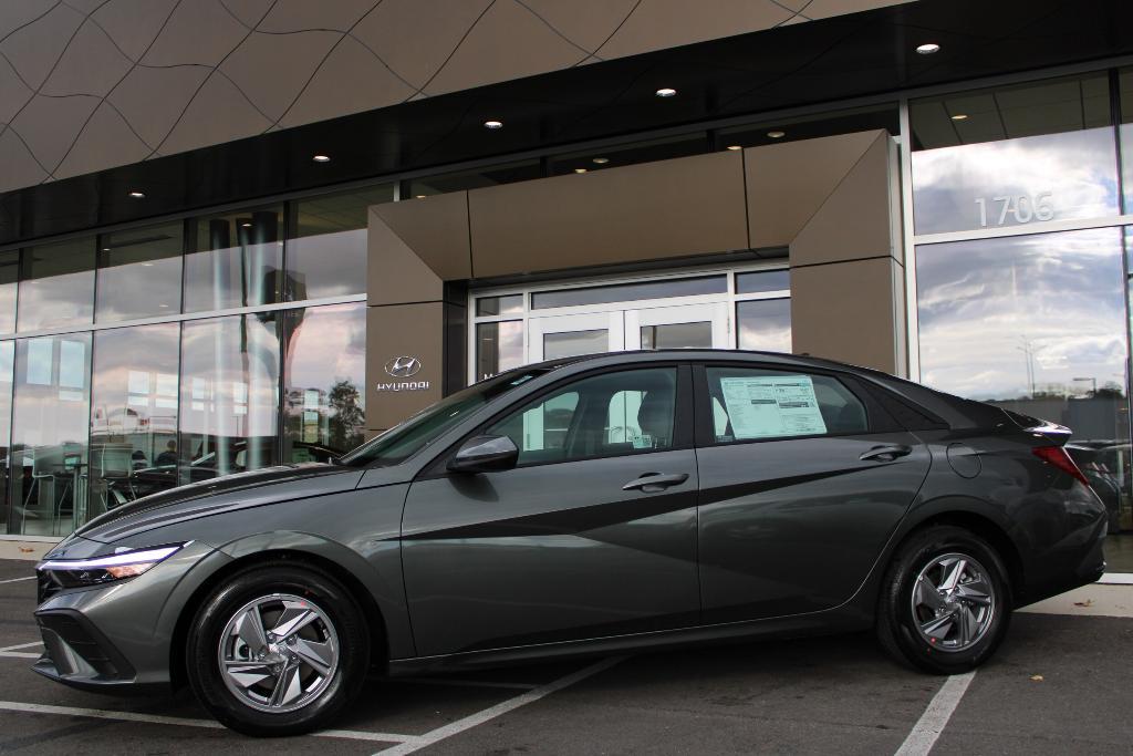 new 2025 Hyundai Elantra car, priced at $23,247