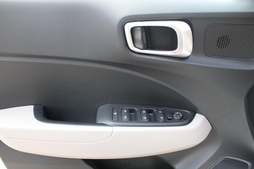 new 2025 Hyundai Venue car