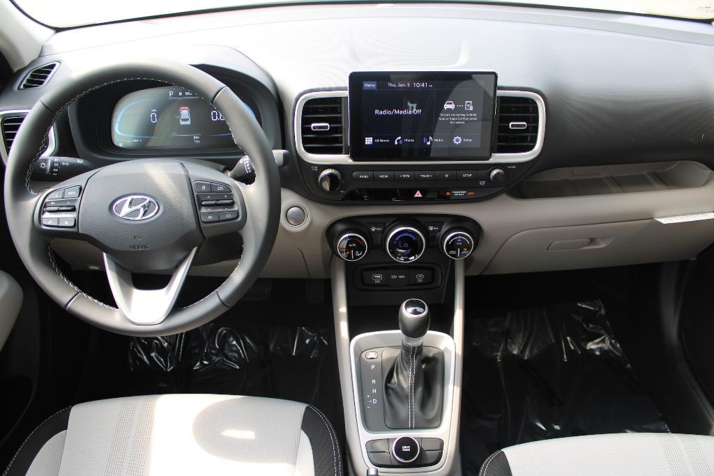 new 2025 Hyundai Venue car