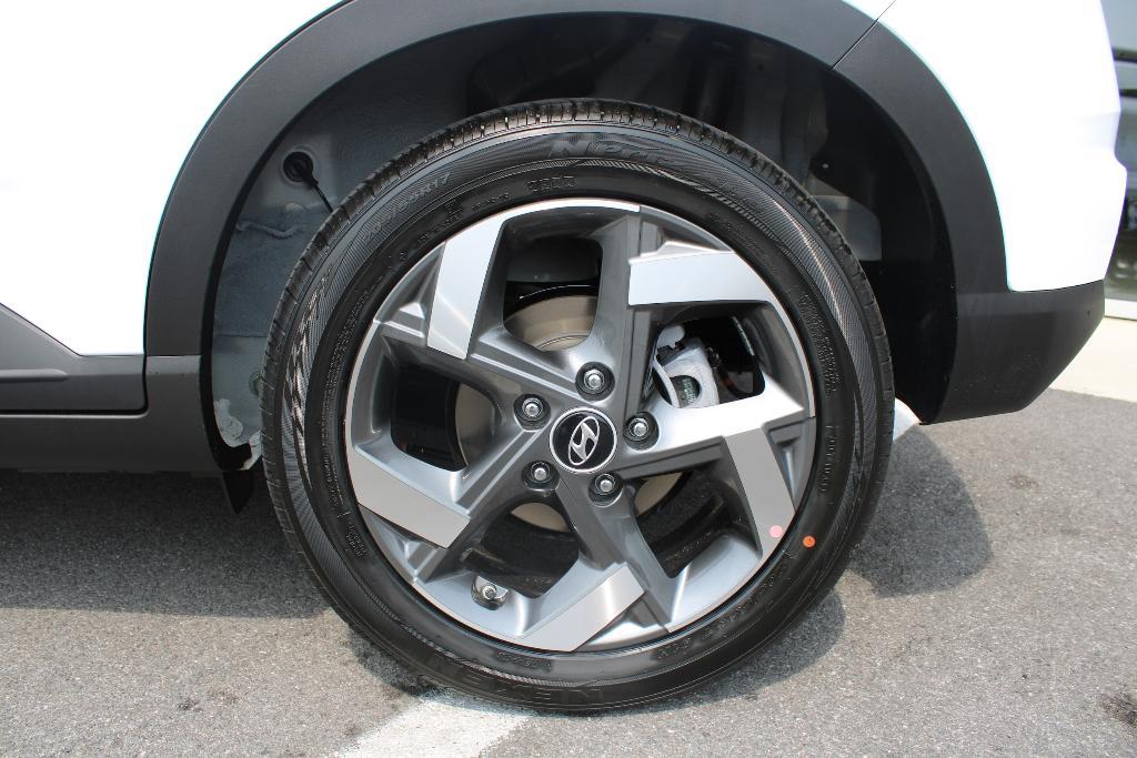 new 2025 Hyundai Venue car