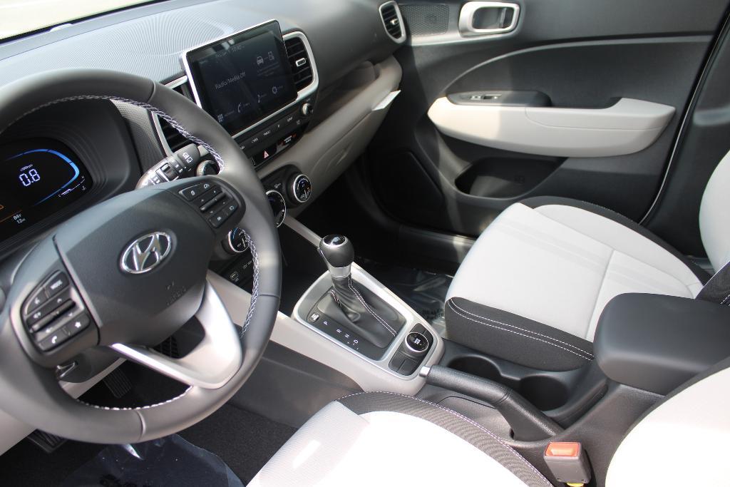 new 2025 Hyundai Venue car