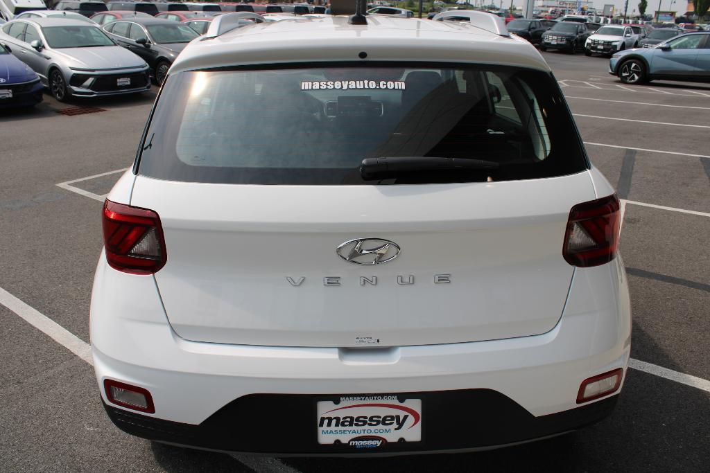new 2025 Hyundai Venue car