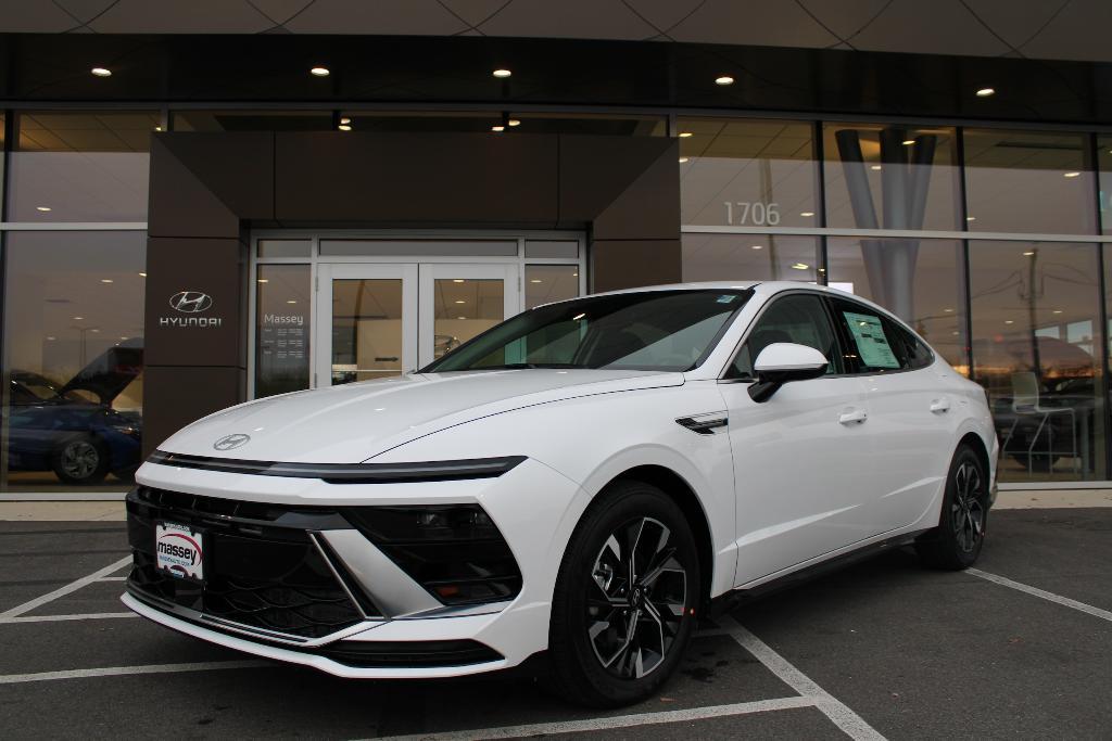 new 2025 Hyundai Sonata car, priced at $30,606