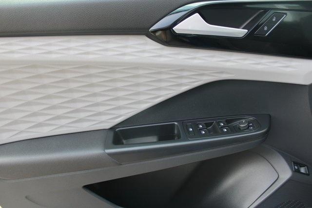 used 2023 Volkswagen Taos car, priced at $20,620