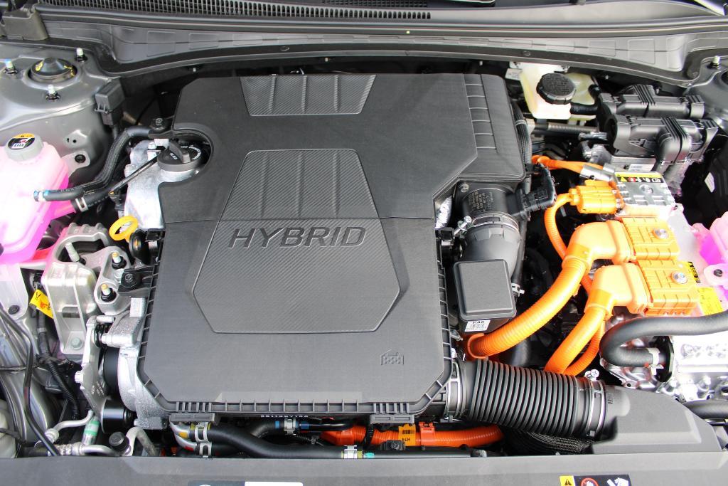 new 2025 Hyundai ELANTRA HEV car, priced at $30,043