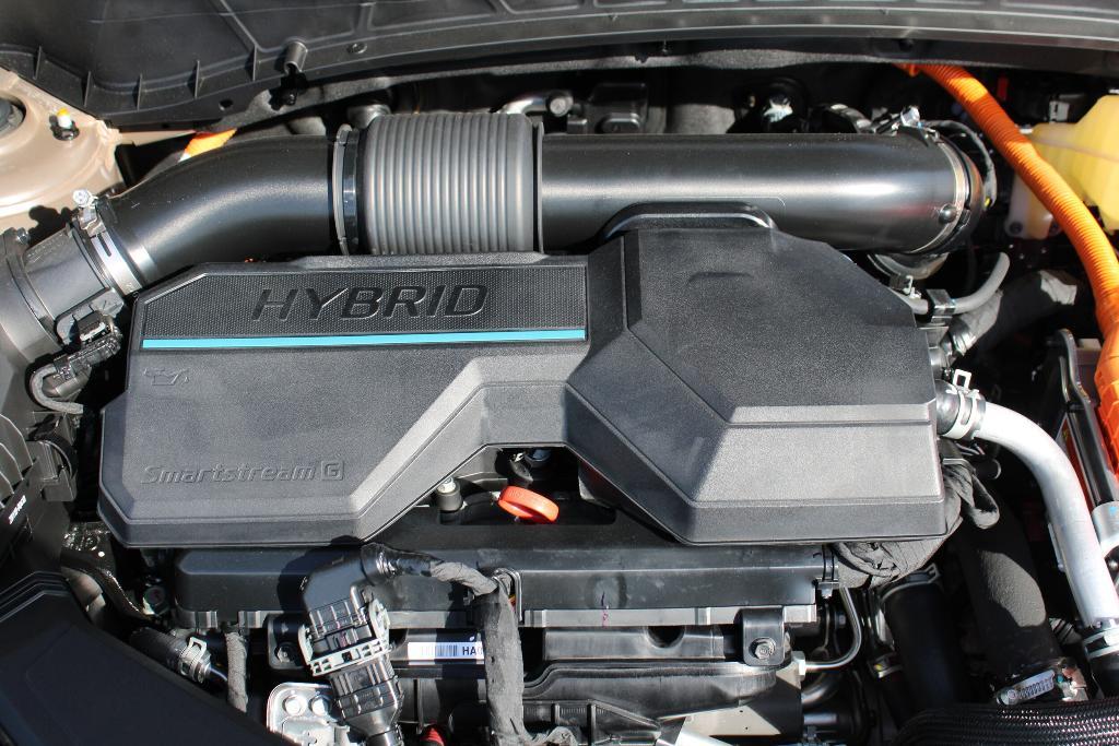 new 2025 Hyundai TUCSON Hybrid car, priced at $36,381