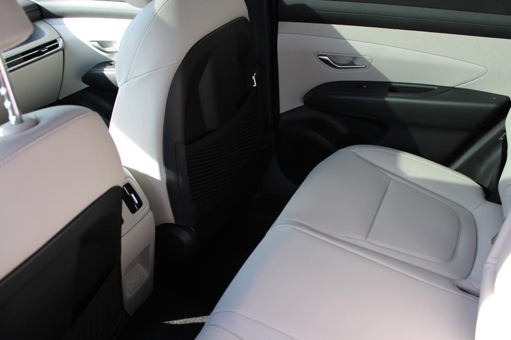 new 2025 Hyundai TUCSON Hybrid car, priced at $36,381