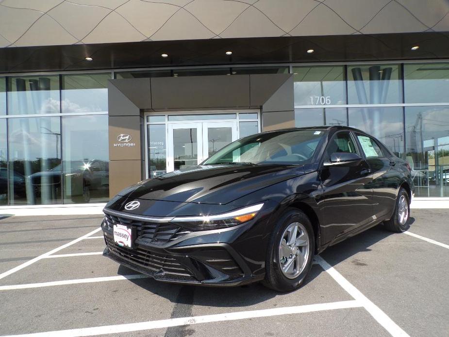 new 2025 Hyundai Elantra car, priced at $21,946