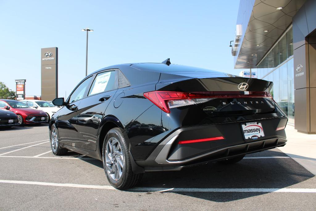 new 2025 Hyundai ELANTRA HEV car, priced at $25,996