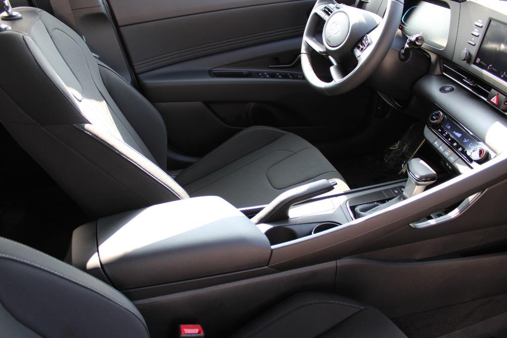 new 2025 Hyundai Elantra car, priced at $23,869