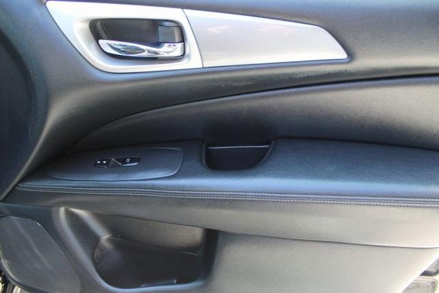used 2020 Nissan Pathfinder car, priced at $22,349