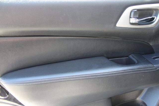 used 2020 Nissan Pathfinder car, priced at $22,349