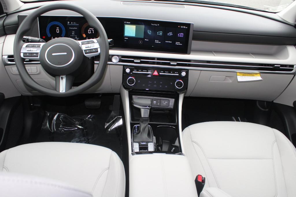 new 2025 Hyundai Tucson car, priced at $30,979