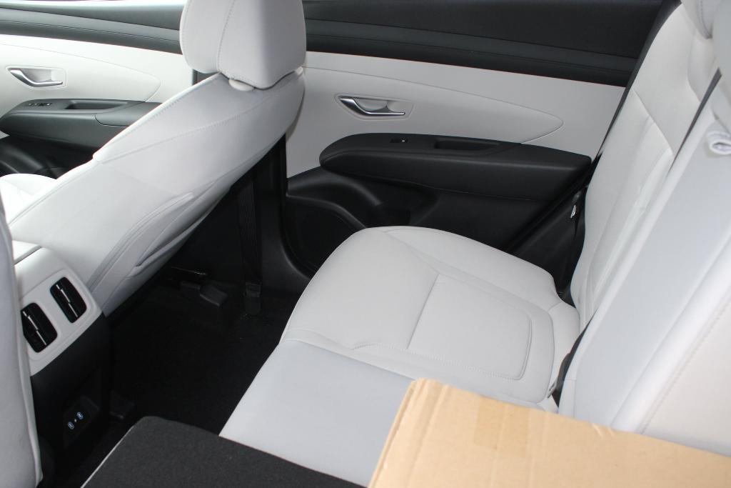 new 2025 Hyundai Tucson car, priced at $30,979
