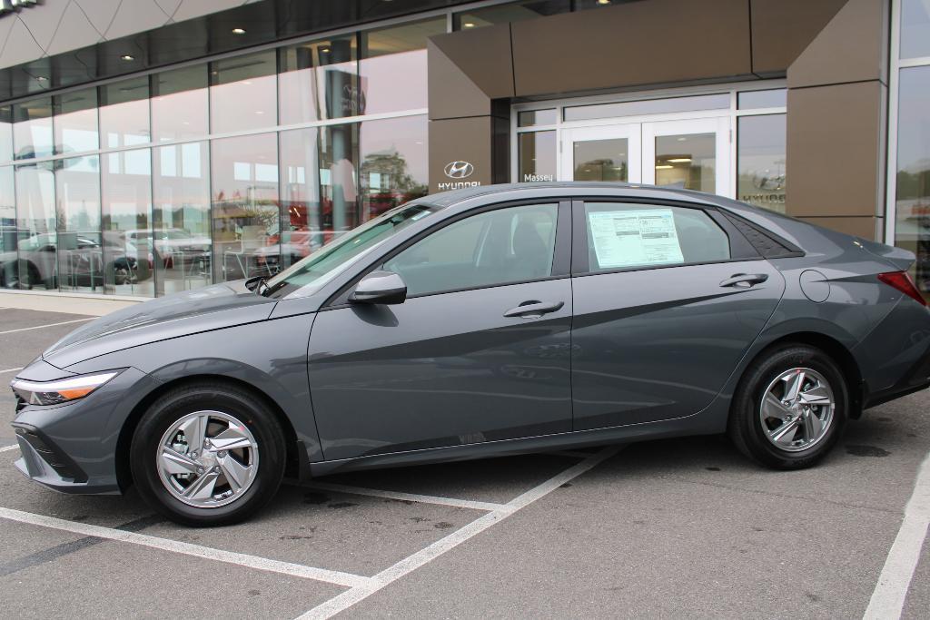 new 2025 Hyundai Elantra car, priced at $21,815