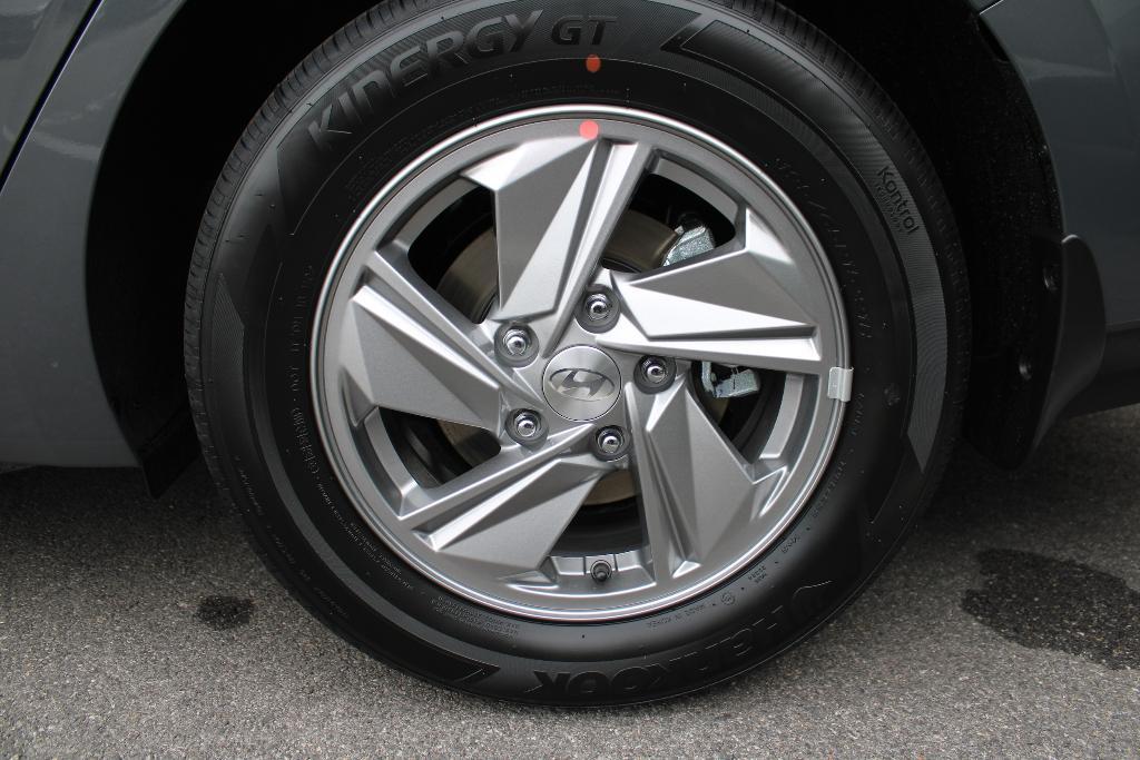 new 2025 Hyundai Elantra car, priced at $21,815
