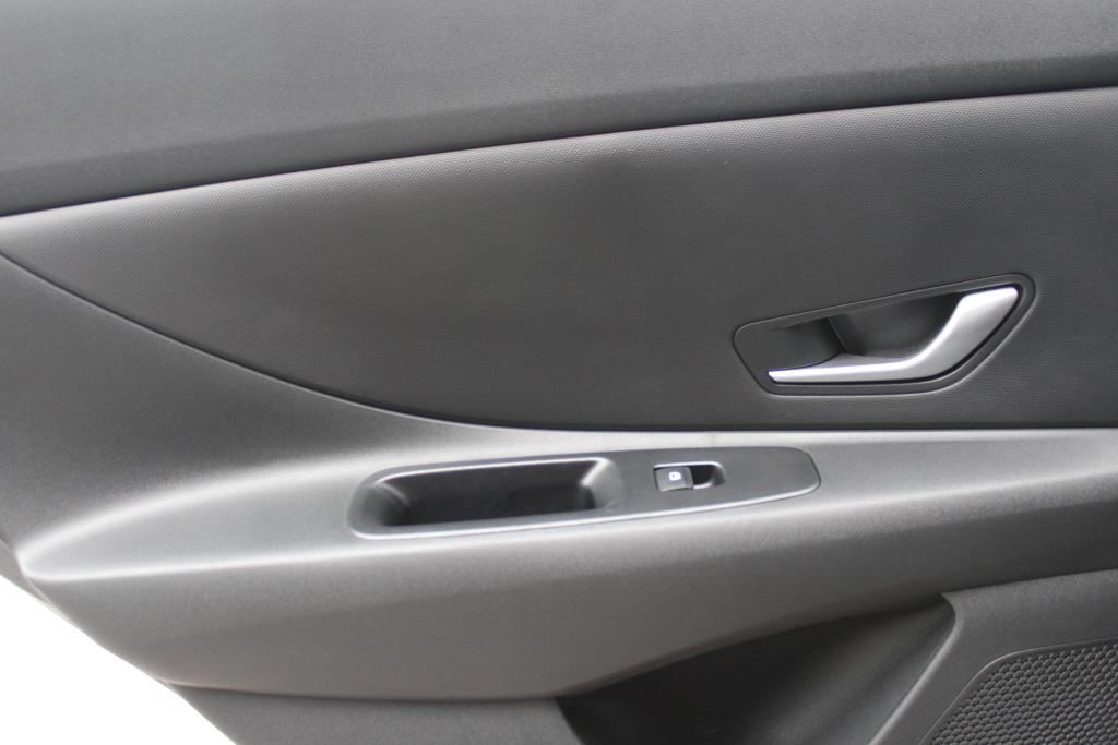 new 2025 Hyundai Elantra car, priced at $21,815