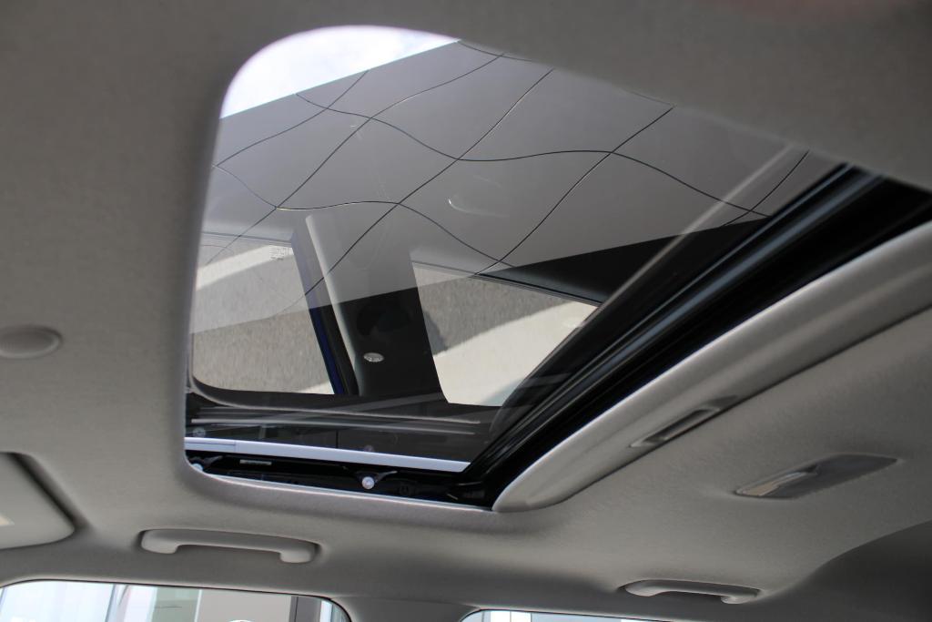 new 2025 Hyundai Venue car, priced at $22,429