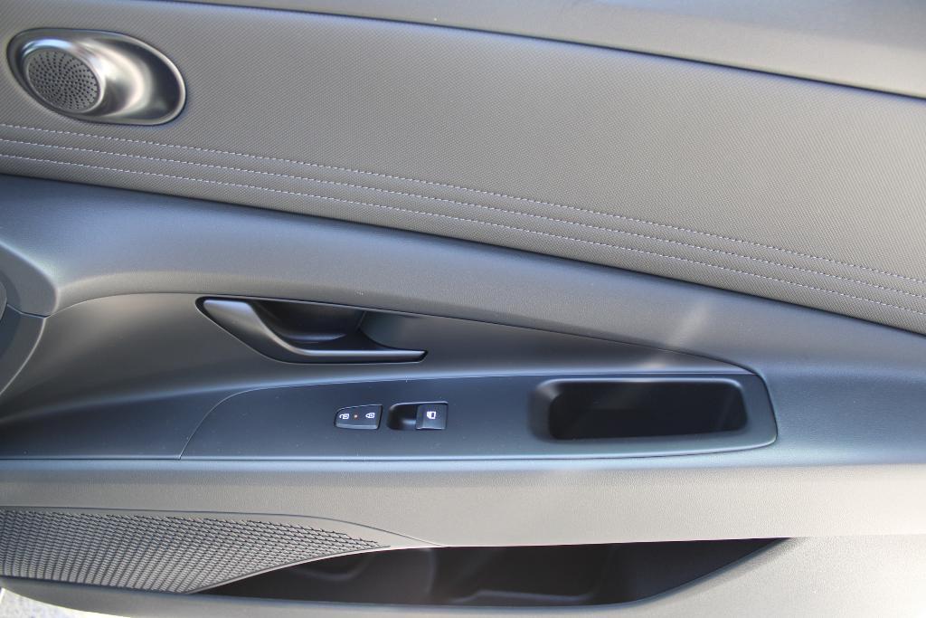 new 2025 Hyundai Elantra car, priced at $23,381