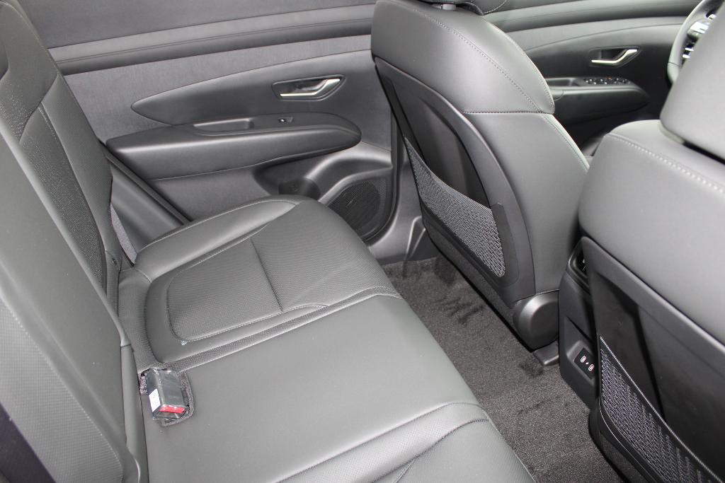 new 2025 Hyundai TUCSON Hybrid car, priced at $36,381
