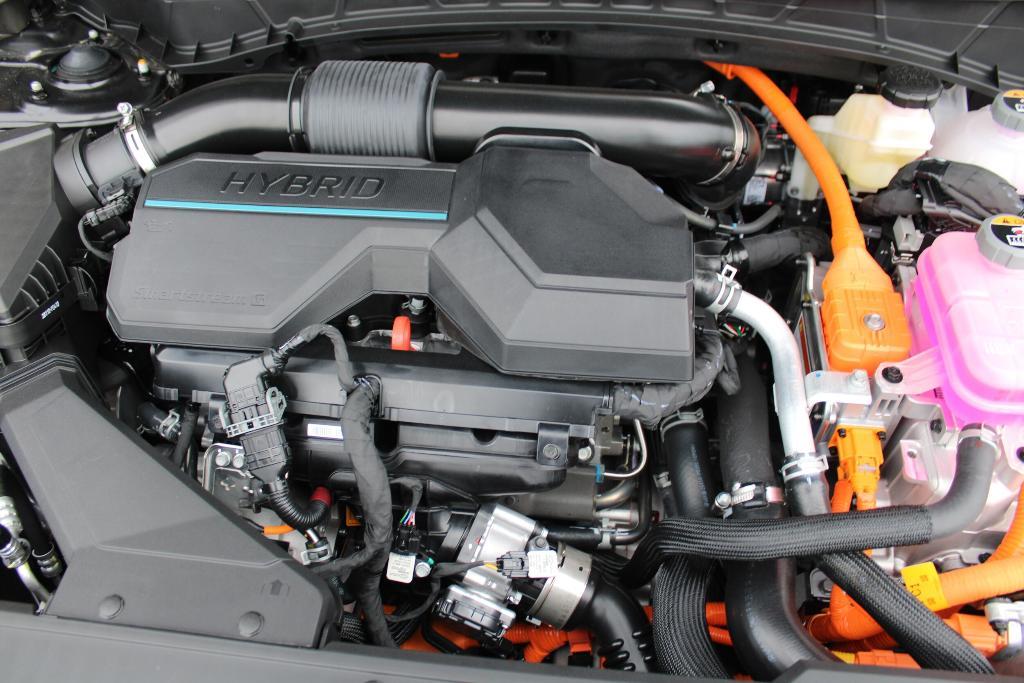 new 2025 Hyundai TUCSON Hybrid car, priced at $36,381