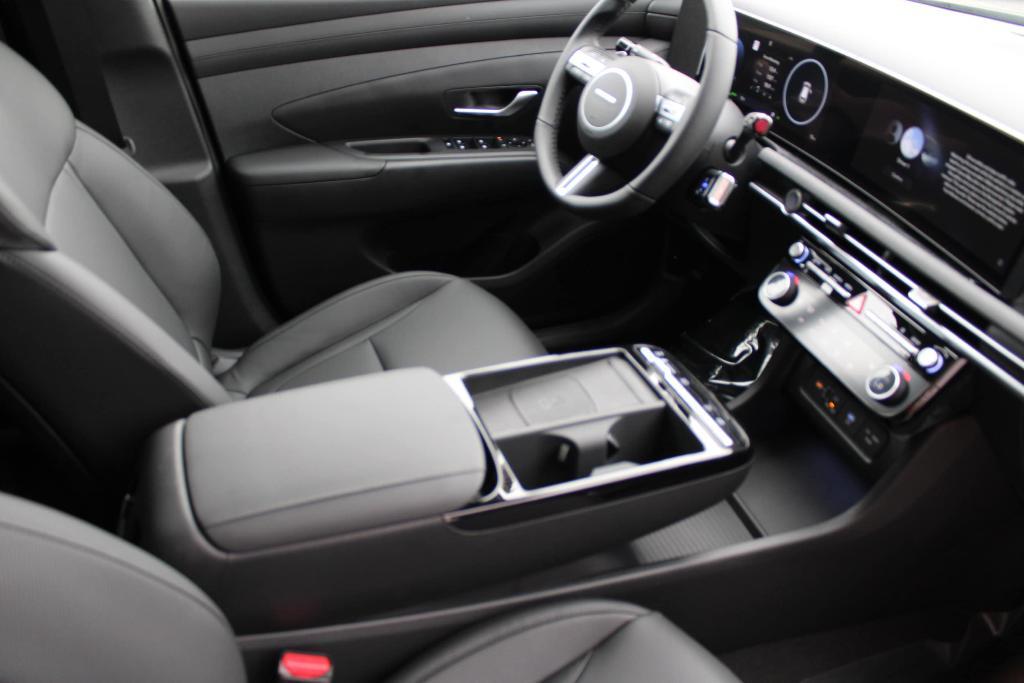 new 2025 Hyundai TUCSON Hybrid car, priced at $36,381
