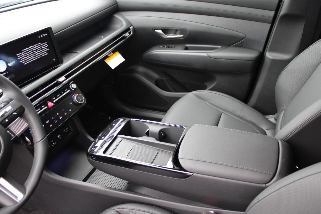 new 2025 Hyundai TUCSON Hybrid car, priced at $36,381
