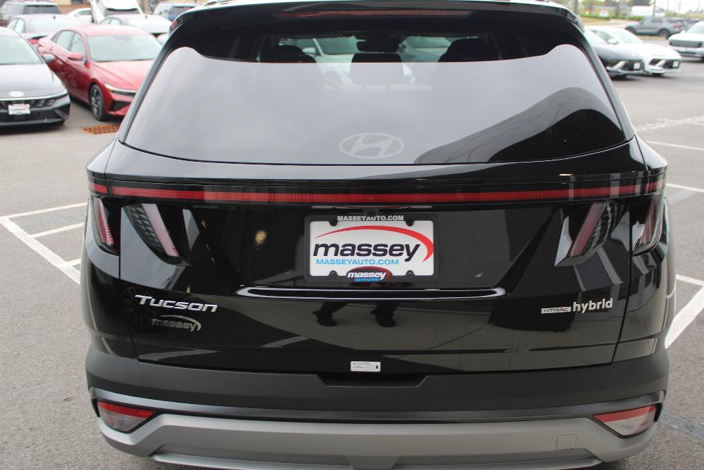 new 2025 Hyundai TUCSON Hybrid car, priced at $36,381