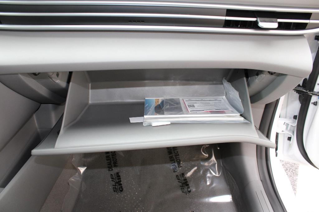 new 2025 Hyundai Elantra car, priced at $23,722