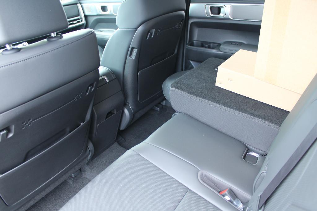 new 2025 Hyundai Santa Fe car, priced at $36,882