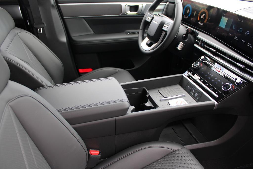 new 2025 Hyundai Santa Fe car, priced at $36,882