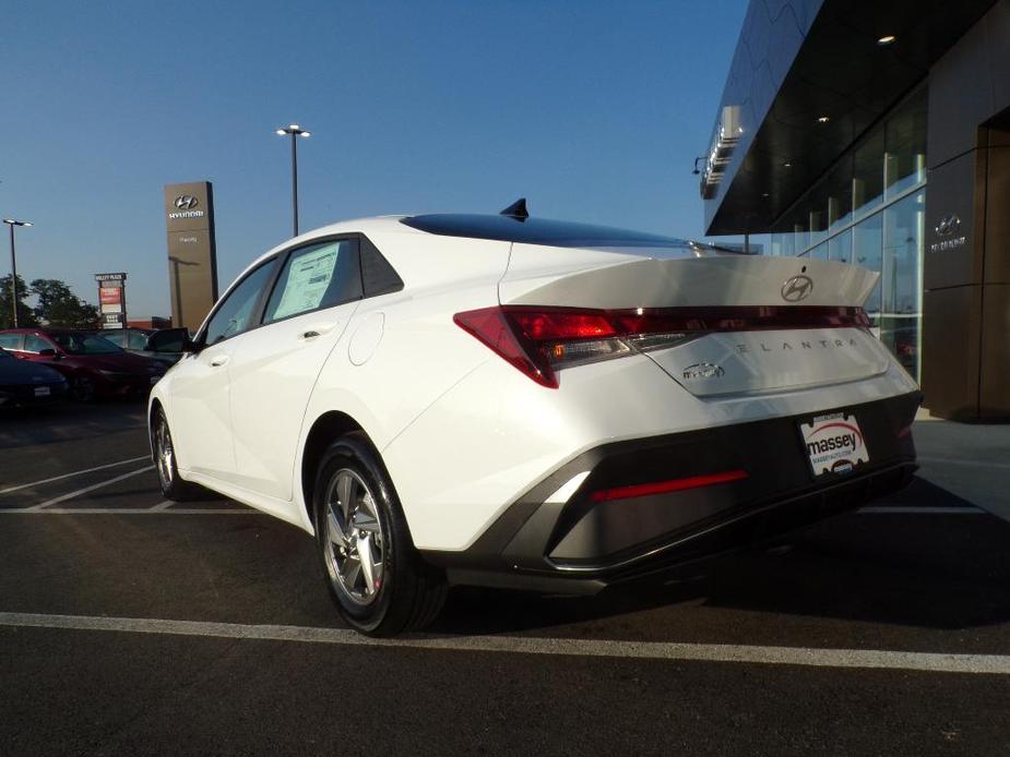 new 2025 Hyundai Elantra car, priced at $22,426