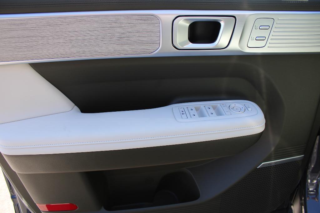 new 2025 Hyundai SANTA FE HEV car, priced at $49,800