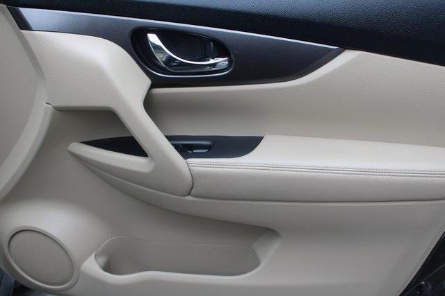 used 2015 Nissan Rogue car, priced at $14,699