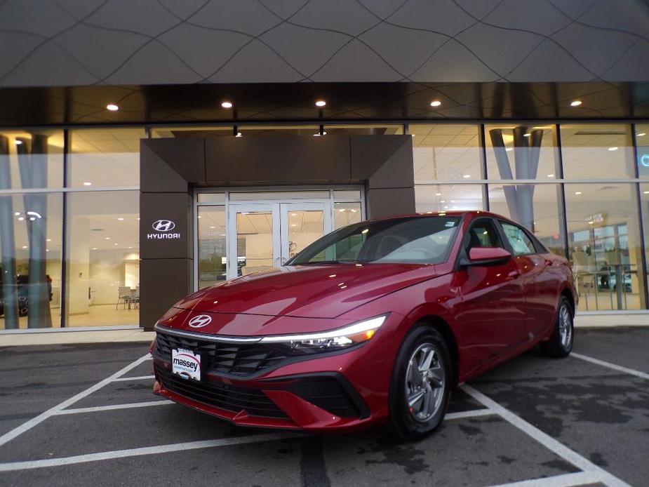 new 2025 Hyundai Elantra car, priced at $22,456