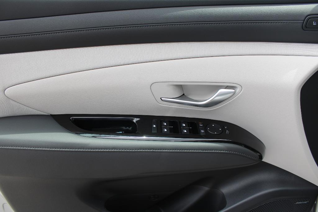 new 2025 Hyundai Tucson car, priced at $38,329