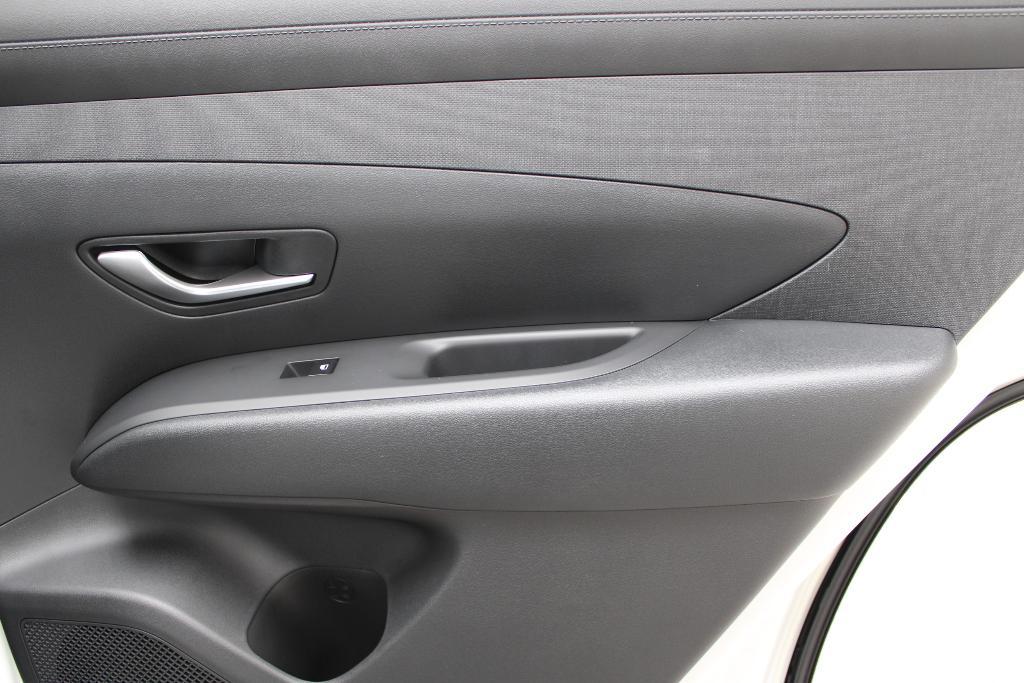 new 2025 Hyundai TUCSON Hybrid car, priced at $36,881