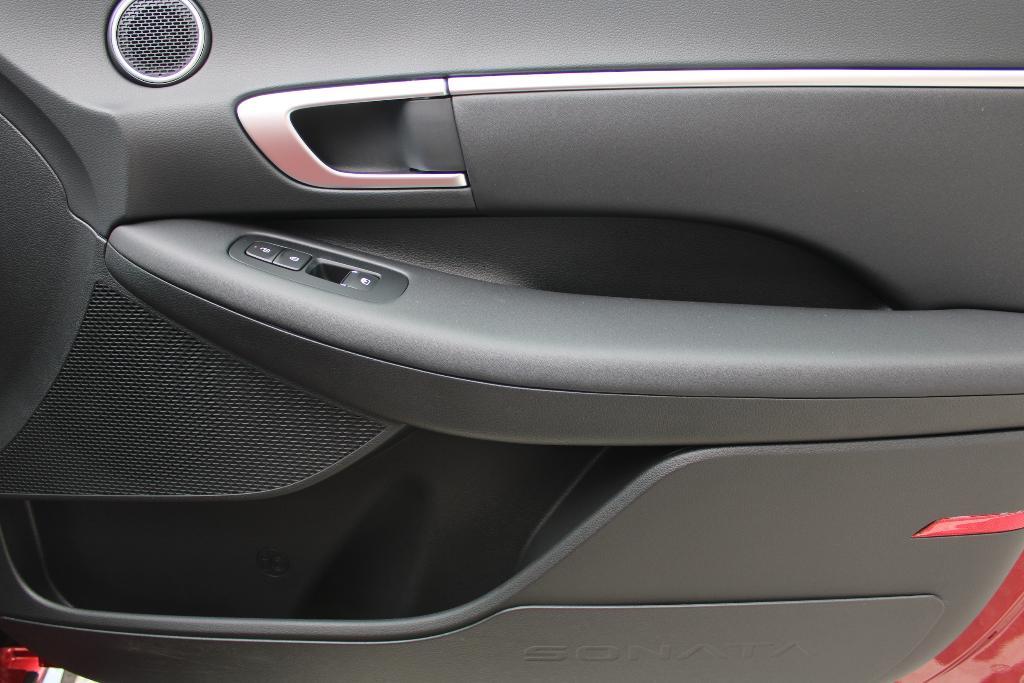 new 2025 Hyundai Sonata Hybrid car, priced at $31,764