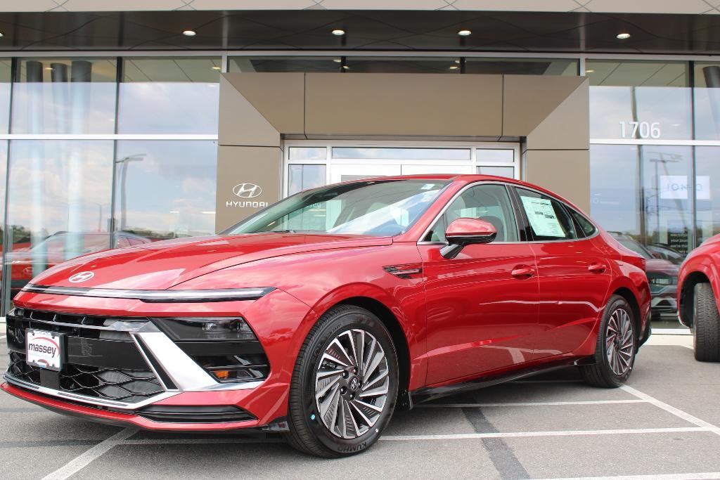 new 2025 Hyundai Sonata Hybrid car, priced at $31,964