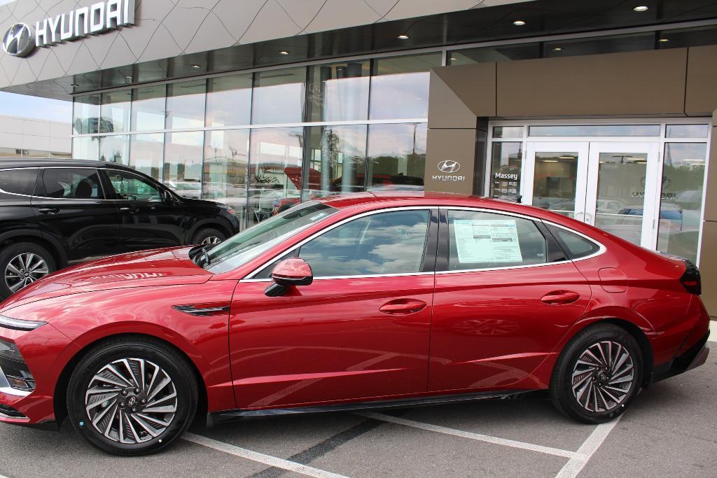 new 2025 Hyundai Sonata Hybrid car, priced at $31,764
