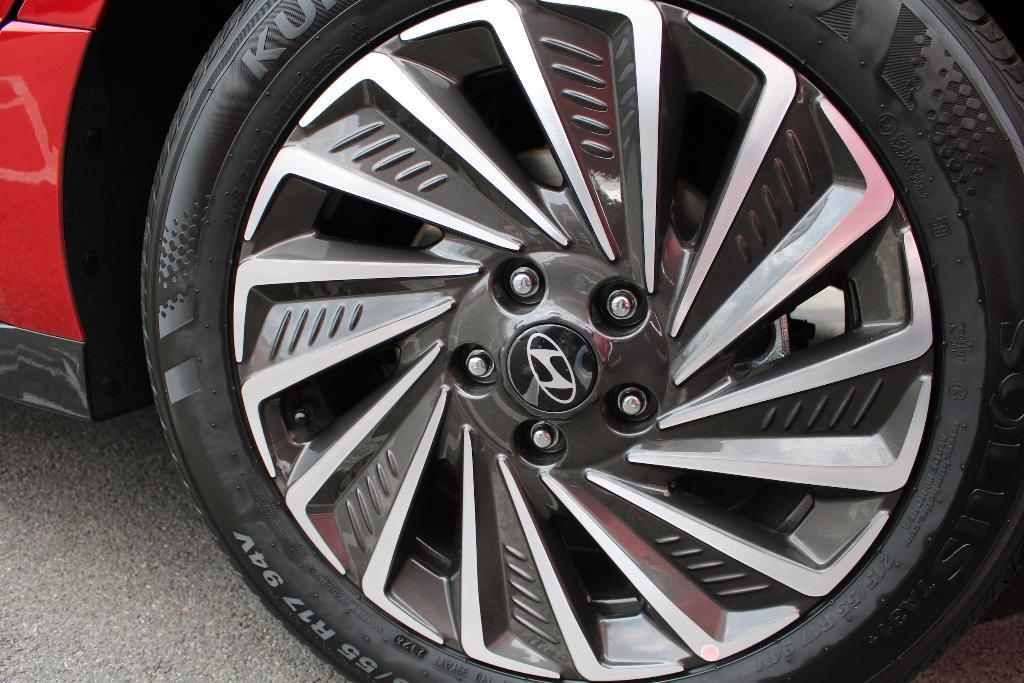 new 2025 Hyundai Sonata Hybrid car, priced at $31,764