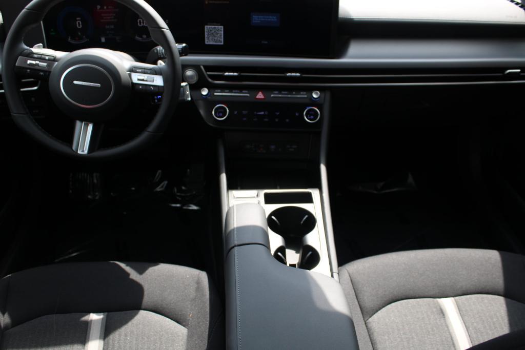 new 2025 Hyundai Sonata Hybrid car, priced at $31,764