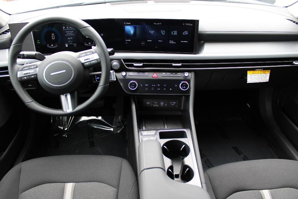 new 2025 Hyundai Sonata Hybrid car, priced at $31,284