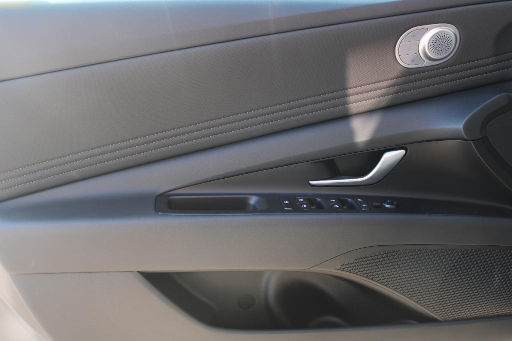 new 2025 Hyundai ELANTRA HEV car, priced at $29,351